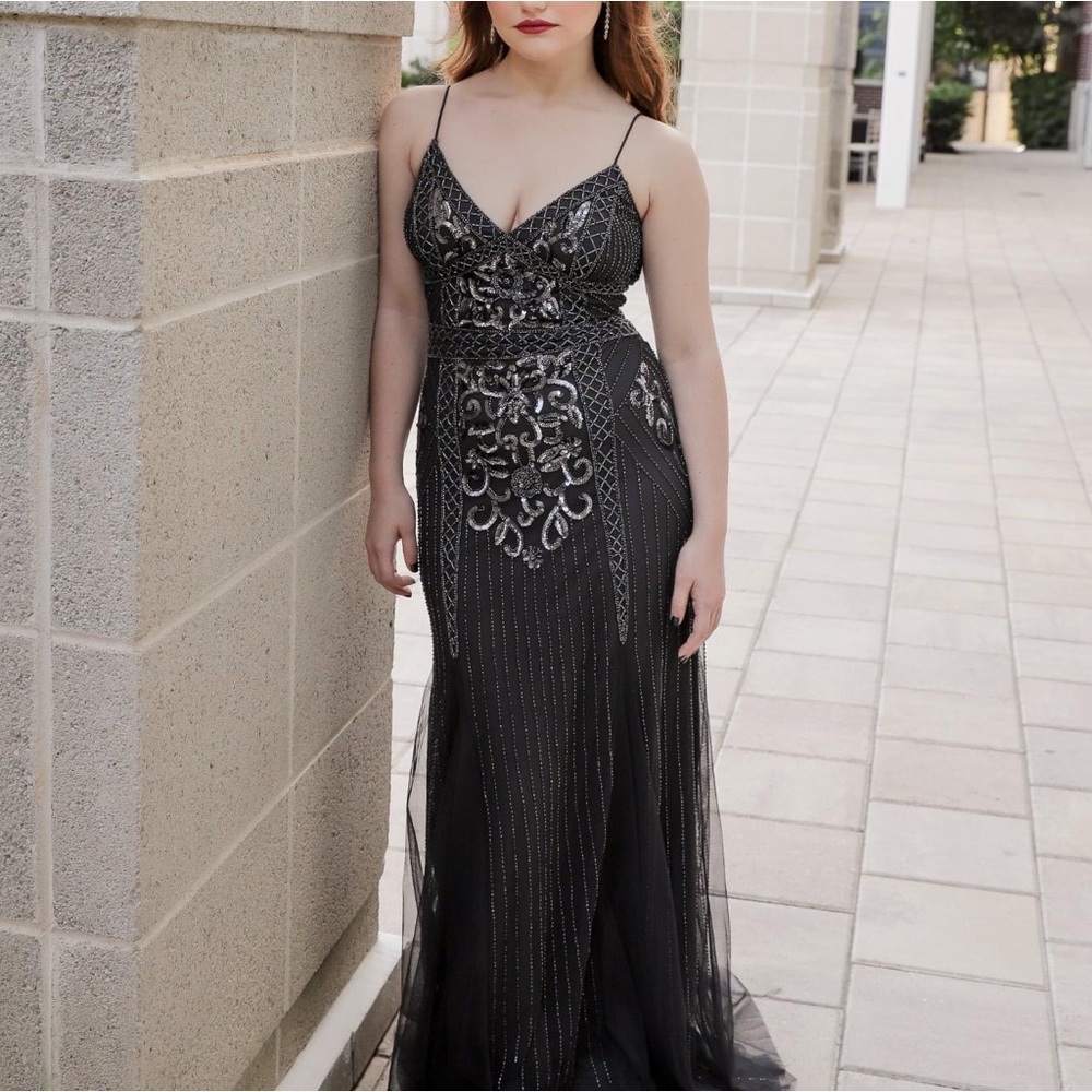 Prom/formal dress - Picture 3 of 4